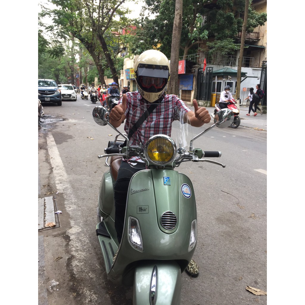 Kính chắn gió xe máy  VESPA LXV