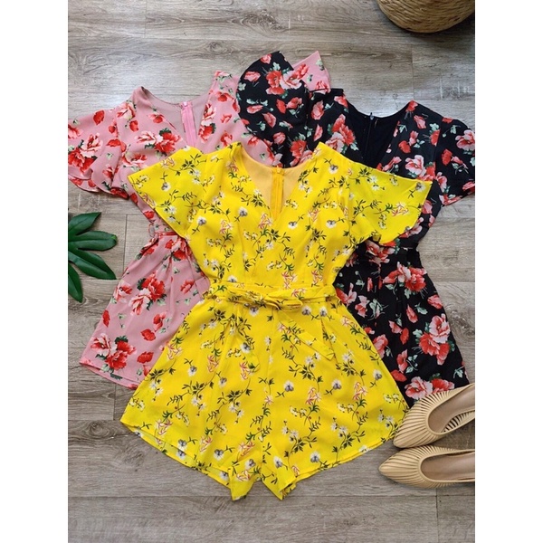Jum hoa short đắp chéo ngực kèm belt xinh xắn