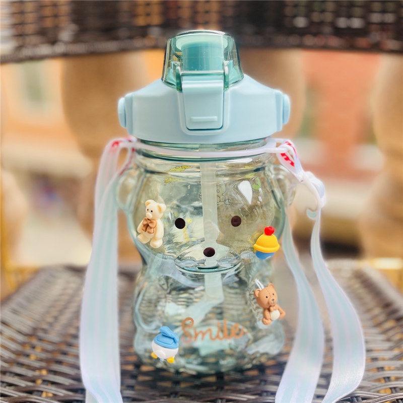 Bình nước nhựa gấu 1000ml kèm tặng hình dán