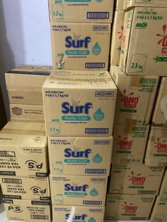 Nước giặt Surf cỏ hoa 1.7L