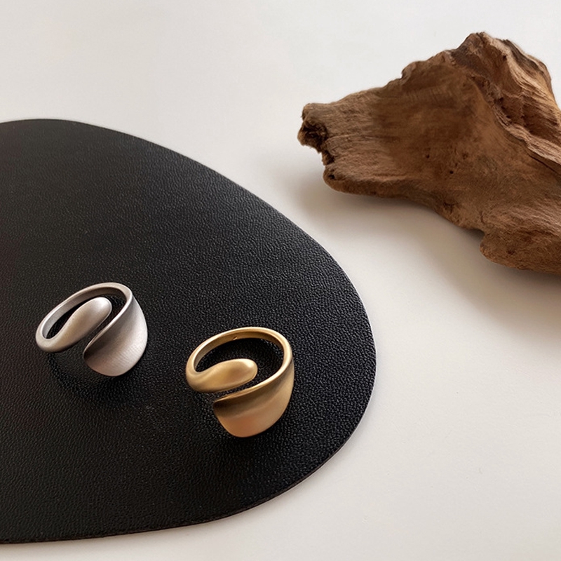 Nhẫn Nữ Trang Tạo Hình Độc Đáo