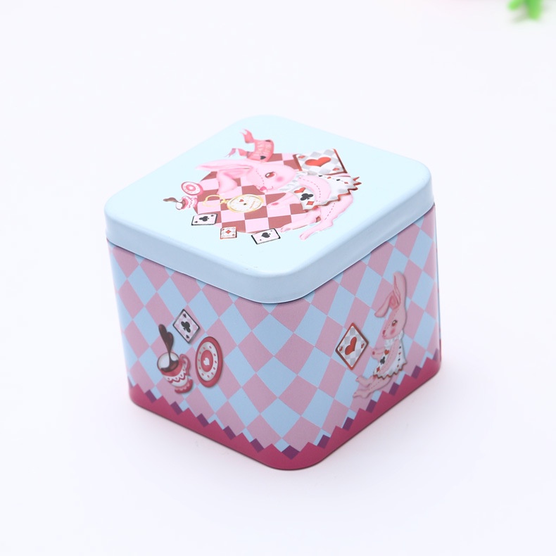 Hộp Thiếc Vuông Dập Nổi Họa Tiết Hoạt Hình Đựng Trang Sức Tiện Dụng