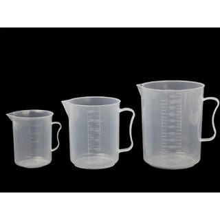 Cốc đong nhựa có quai, có chia vạch đo lường