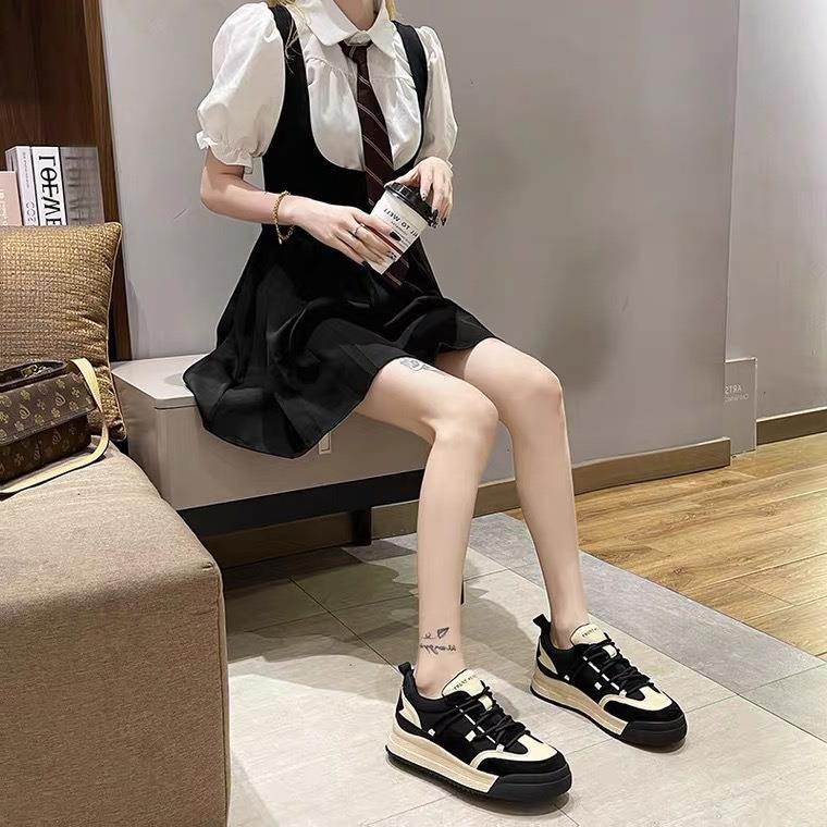 Giày thể thao nữ đế bằng phối da lộn, Giày sneaker nữ độn đế có viền phối màu phong cách trẻ trung năng động | BigBuy360 - bigbuy360.vn