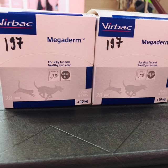 Combo 28tuyp (1hộp) gel dinh dưỡng Megarderm Virbac giúp mượt lông cho chó mèo .