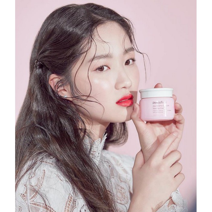 Kem dưỡng trắng Innisfree Jeju Cherry Blossom Tone Up Cream
