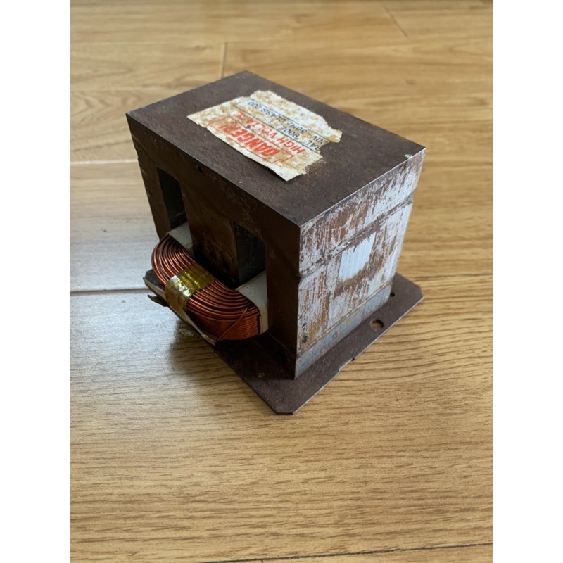 Biến Áp Lò Vi Sóng E900 Lõi Đồng