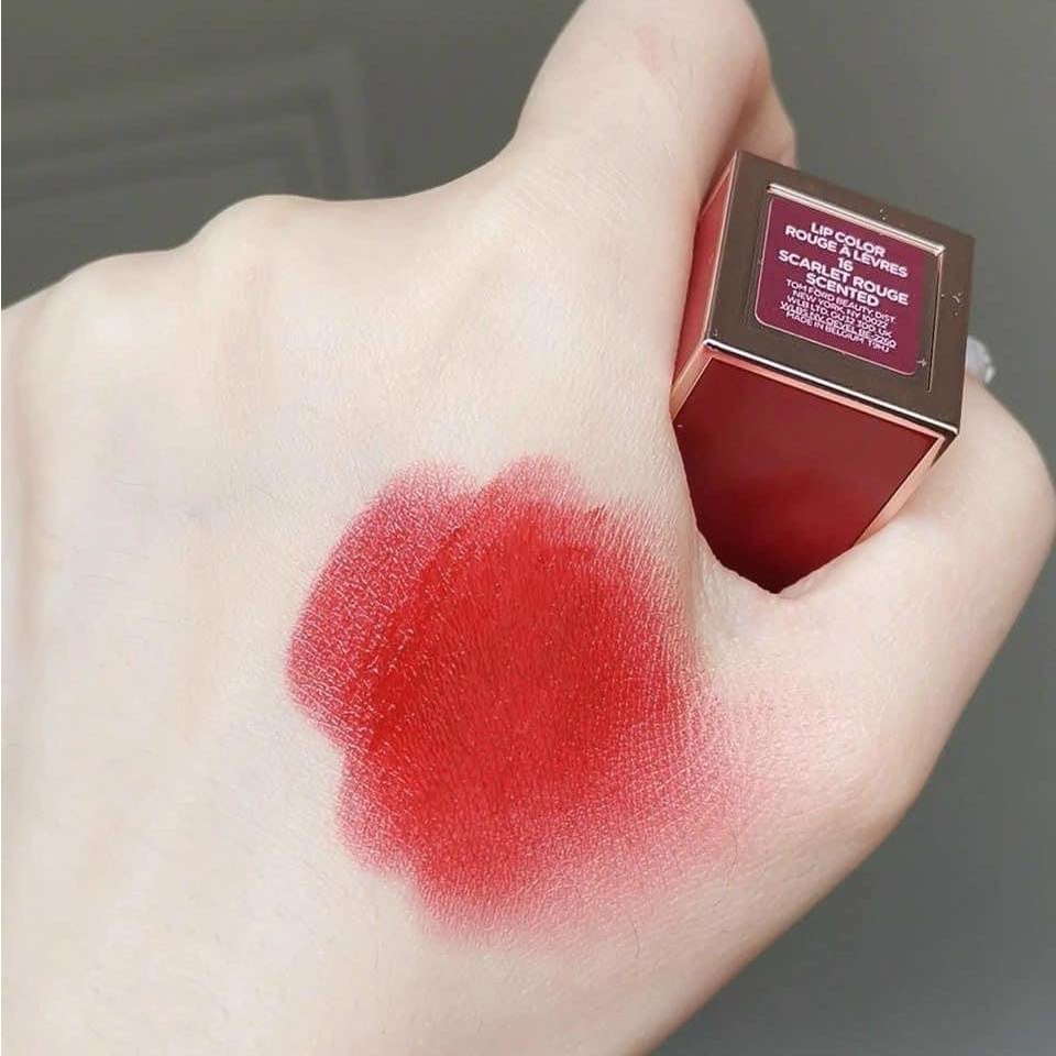 Son cao cấp Tom Ford 16 Scarlet Rouge Matte