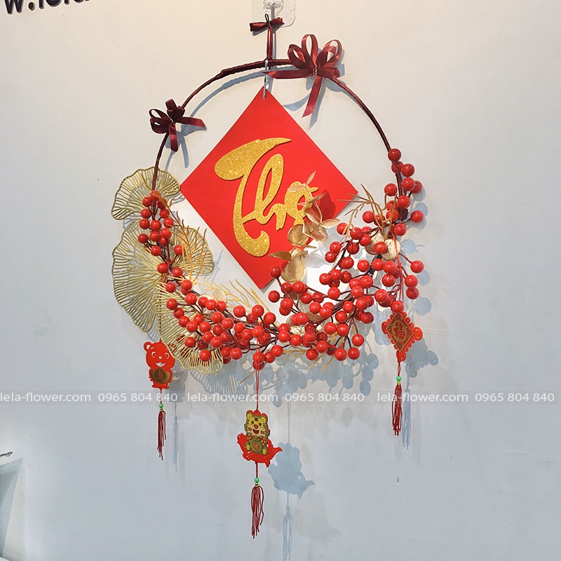Vòng hoa đào đông đã kết sẵn, vòng nguyệt quế treo tường, treo cửa Tết 2022 size 43cm (VNQ0003)