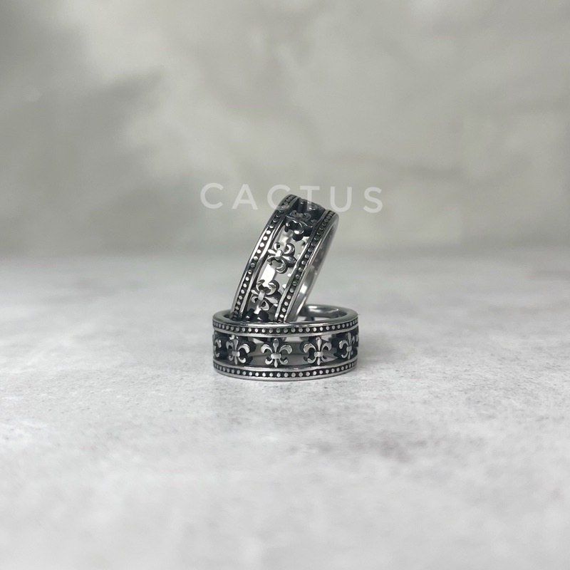 Nhẫn chrome hearts thép titan không gỉ 32