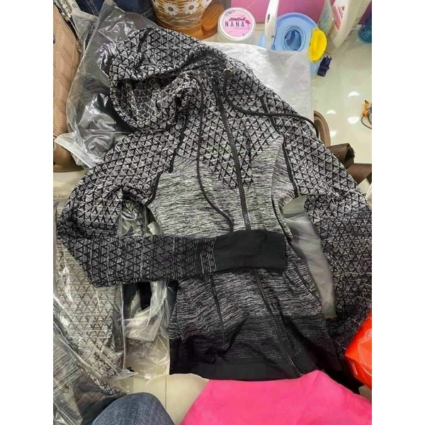 Áo Khoác Tập GYM