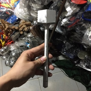 Dụng Cụ Đập Đá Ở Côn Lôn