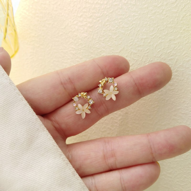 Khuyên tai bông tai Little Flower chuôi đeo bạc 925 - Mee Store meestore trang sức