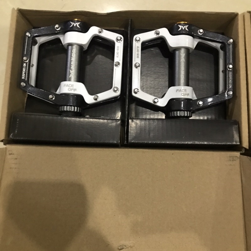 Pedal Bàn Đạp Xe Đạp Chống Trượt Siêu Nhẹ CNC MTB