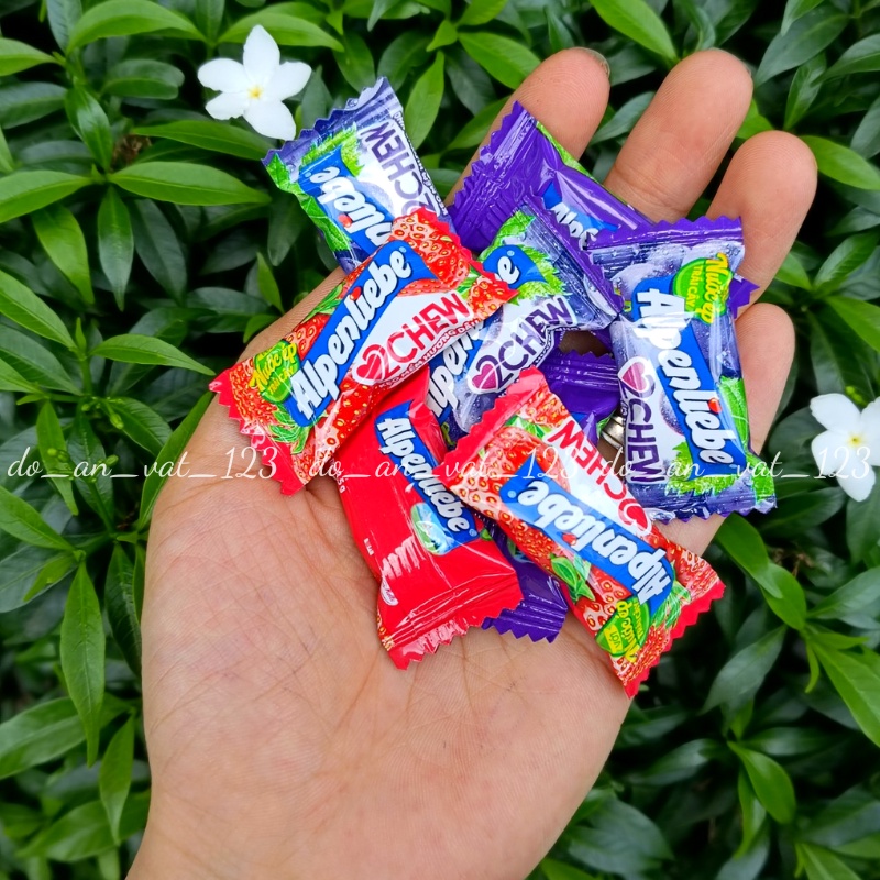 Kẹo mềm Alpenliebe 2chew hương dâu và nho gói 87g