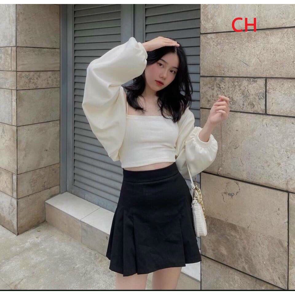 Áo khoác ngoài cánh dơi và áo 2 dây trong tiểu thư phối đồ đẹp