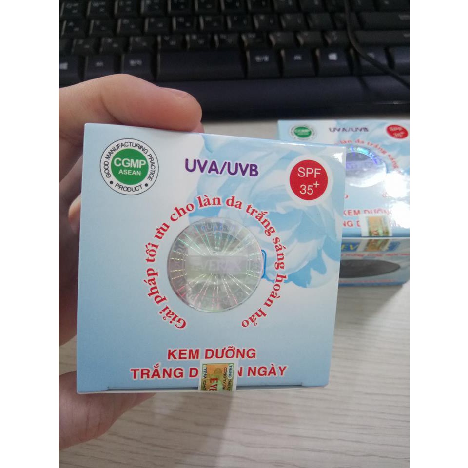 Kem dưỡng làm trắng da ban ngày EVEREX