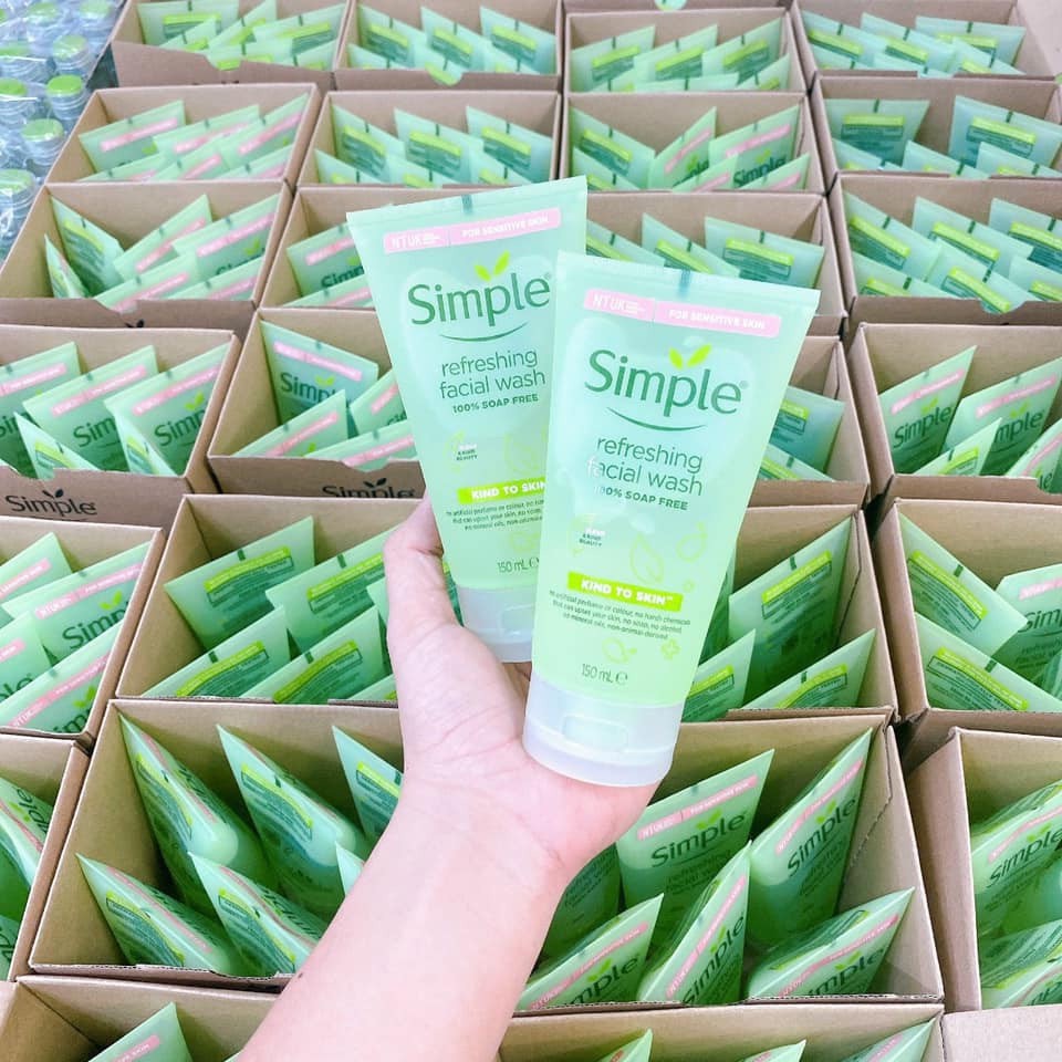 [Chính Hãng] Sữa rửa mặt Simple giúp da sạch thoáng & không chứa xà phòng 150ml | BigBuy360 - bigbuy360.vn