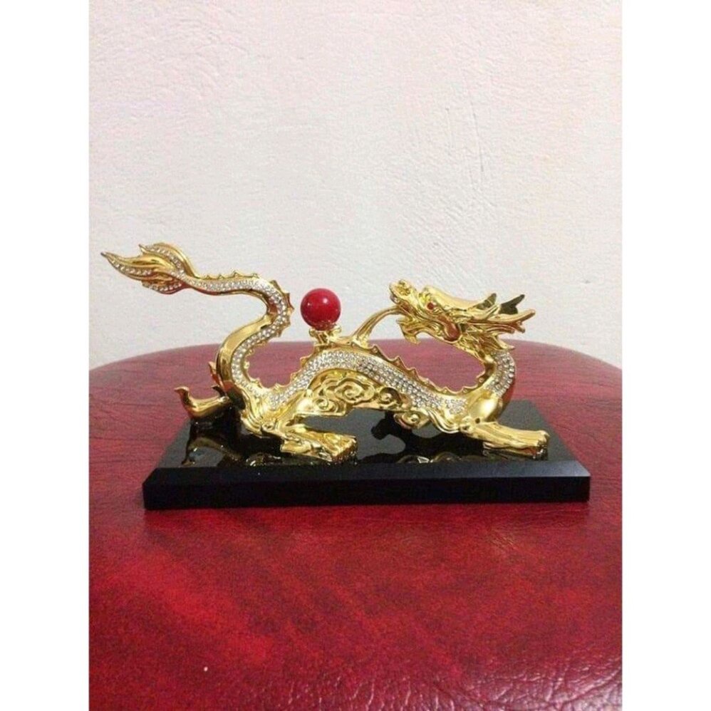 Tượng rồng vàng nhả ngọc phong thủy trang trí taplo ô tô, bàn làm việc, phòng khách cao cấp sang trọng