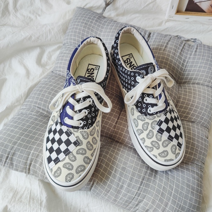 Giày Vải dây buộc nữ thời trang hot hit mới 2022