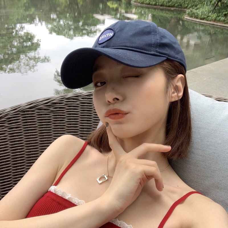 Mũ lưỡi trai thêu chữ phong cách Hàn Quốc