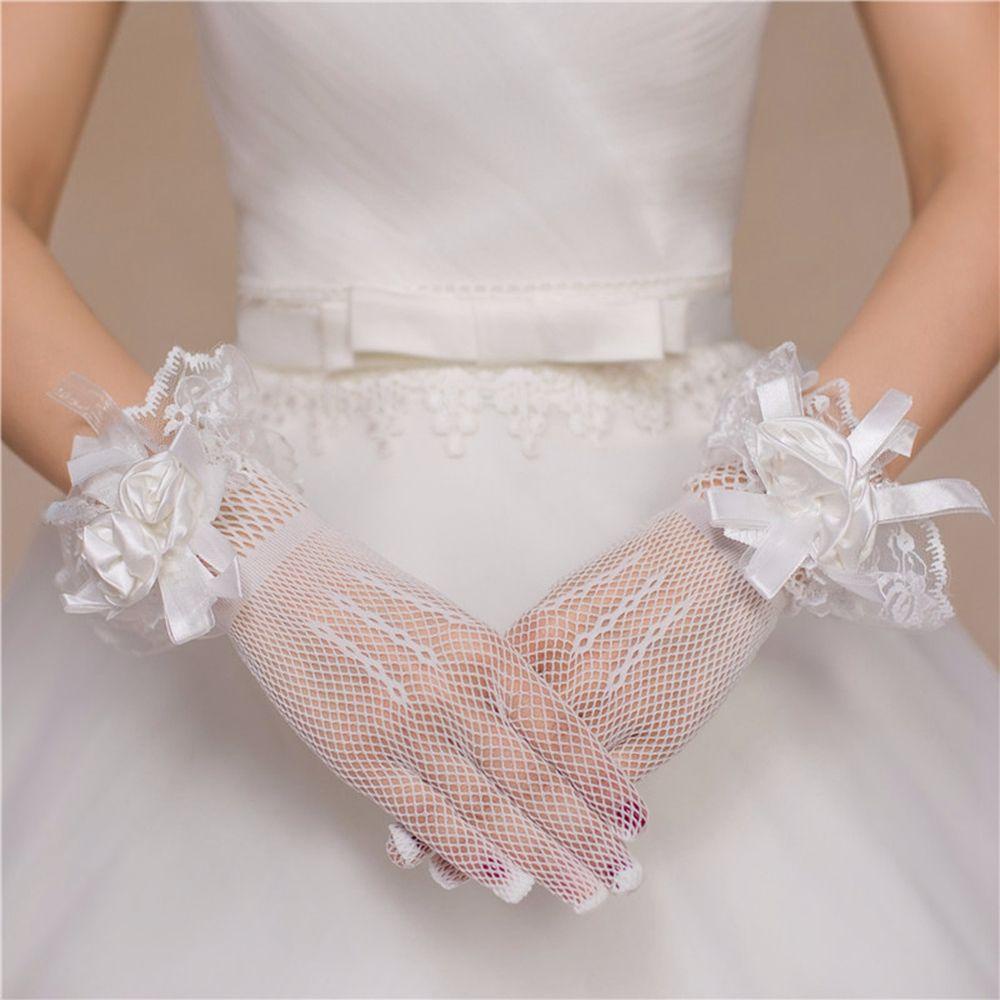Găng Tay Ren Hoa Phong Cách Lolita Cho Cô Dâu