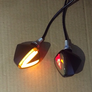 Đèn xi nhan Led kiểu V