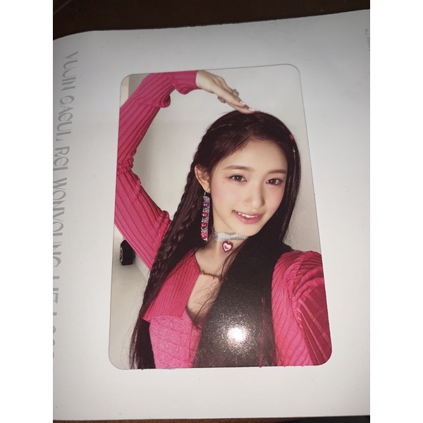 Ảnh thẻ bo góc card Leeseo IVE