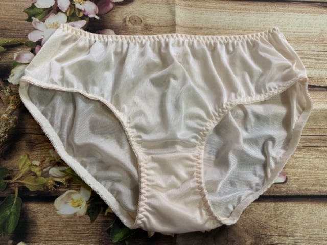 Quần lót nữ Angel cỡ lớn