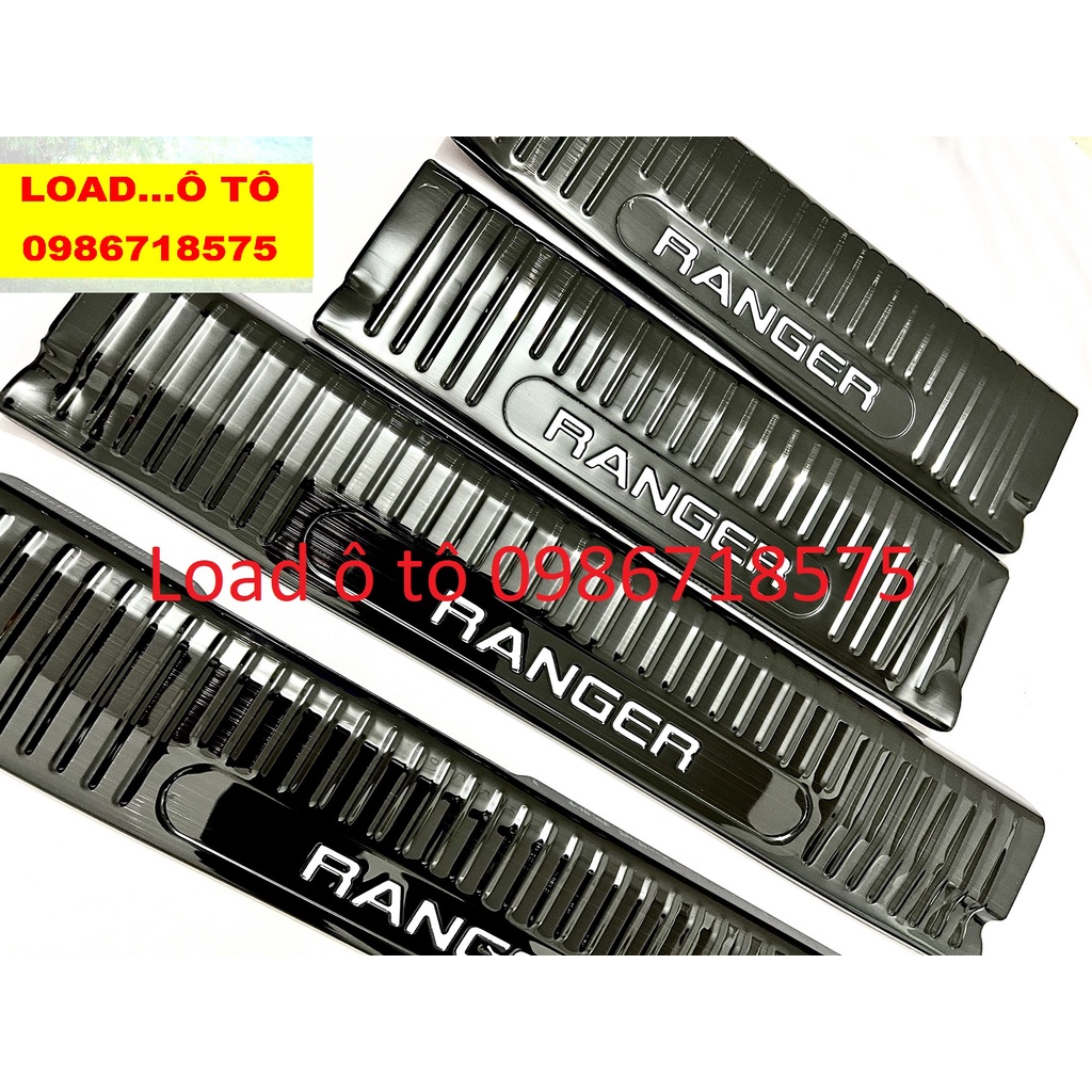 Ốp Bậc Cửa, Nẹp Bước Chân Xe Ford Ranger 2023 Bên Trong Mẫu Titan Cao Cấp