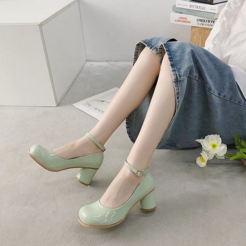 giày búp bê cao gót có quai hậu , sẵn một đôi size 37 , giày da mềm mang êm chân