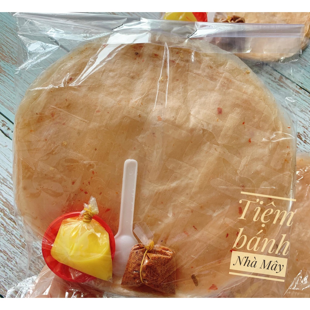 Bánh Tráng Dẻo Ớt Long Điền Phơi Sương Cuốn Sốt Bơ Đặc Biệt Kèm Muối Nhuyễn Thơm Béo
