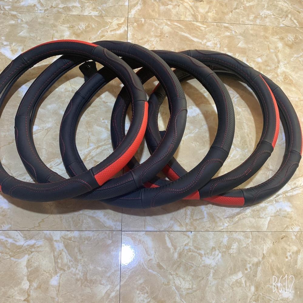 Bọc vô lăng ô tô chất liệu da bò chống trượt thoáng khí siêu sang  siêu bền cho mọi loại xe size 38cm