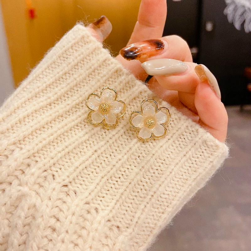 Bông Tai Hình Hoa Phong Cách Hàn Quốc 2021 Cho Nữ