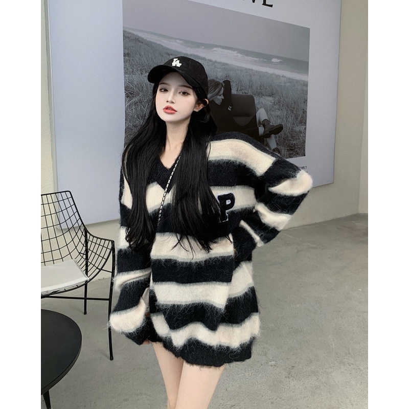 QKOOLE  Áo len dài tay cổ chữ V phong cách Hàn Quốc thời trang cho nữ