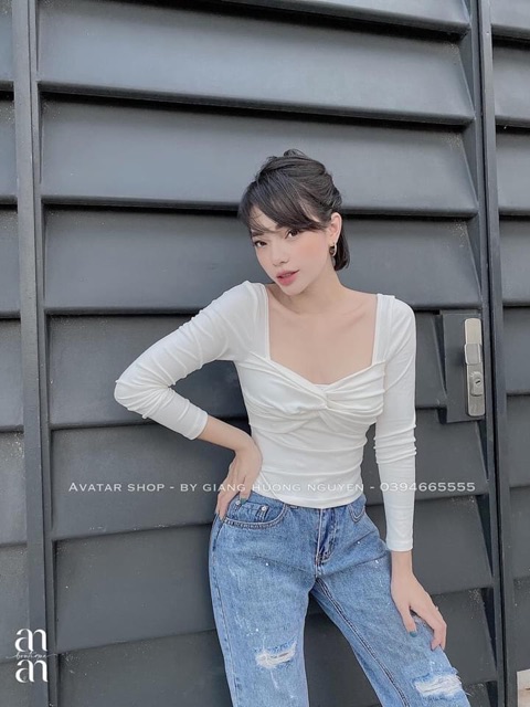 Áo zip xoắn ngực cổ vuông hottrend