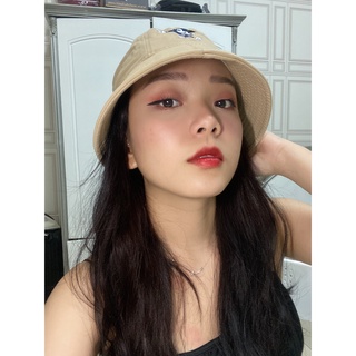 Nón bucket vành cụp phong cách