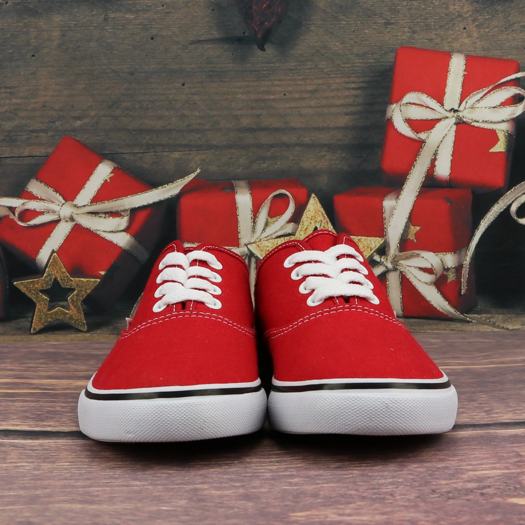 Giày van classic thời trang Nữ Màu đỏ tươi.