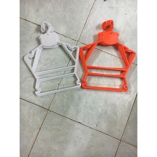 Móc Nhựa 10C Bộ Bé Trẻ Em 1-3 Tuổi Đầu Móc Xoay
