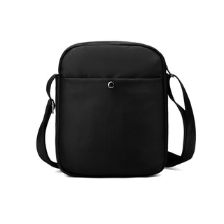 Arctic Hunter shoulder bag