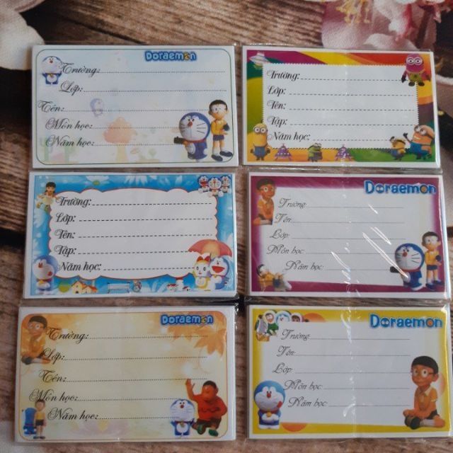 Nhãn vở có sẵn keo dán