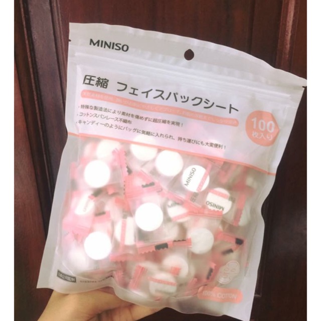 Mặt nạ viên nén miniso 