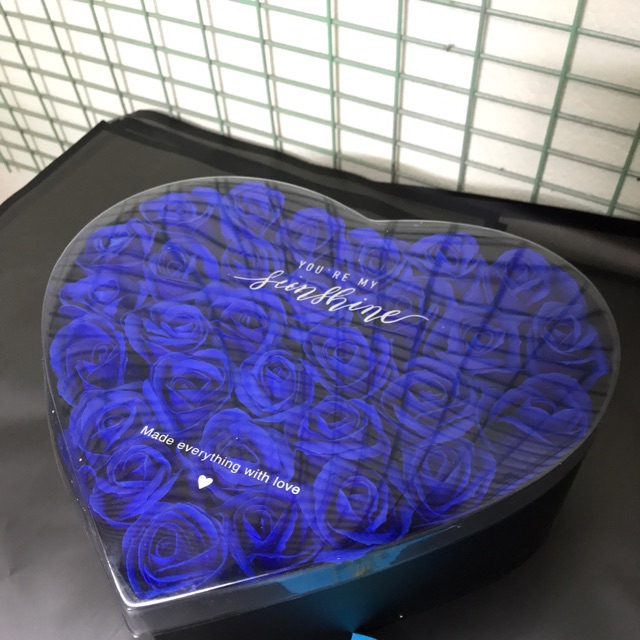 Hộp hoa sáp trái tim