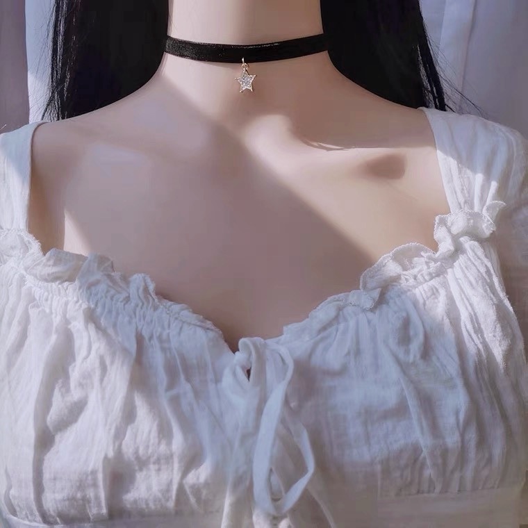 Vòng Cổ Choker Hình Ngôi Sao Màu Đen Phong Cách Hàn Quốc Dành Cho Nữ