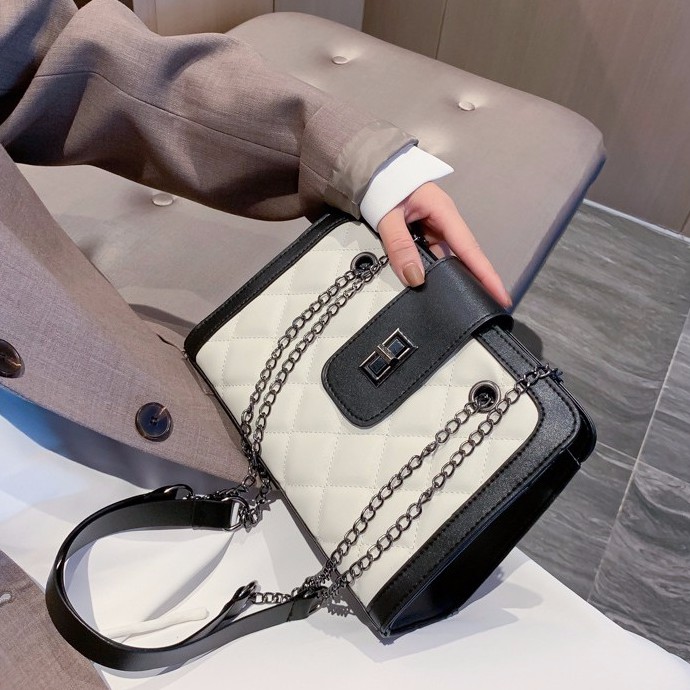 TÚI XÁCH NỮ ĐEO CHÉO DÁNG VUÔNG TRẦN TRÁM ROTALY TT 87