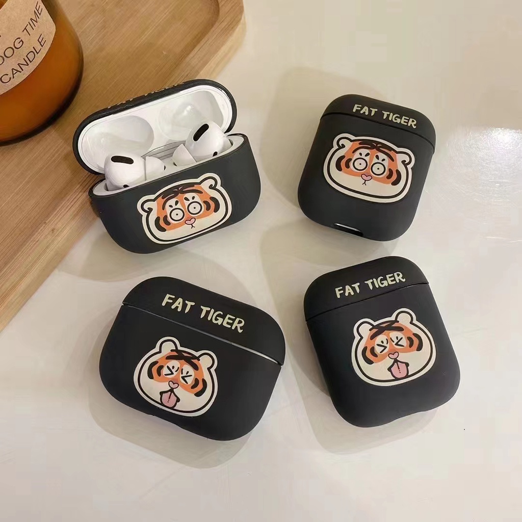 Vỏ bảo vệ hộp sạc tai nghe SPRISE chất liệu TPU mềm họa tiết chú hổ may mắn thích hợp cho Airpods 1 2 3 Pro