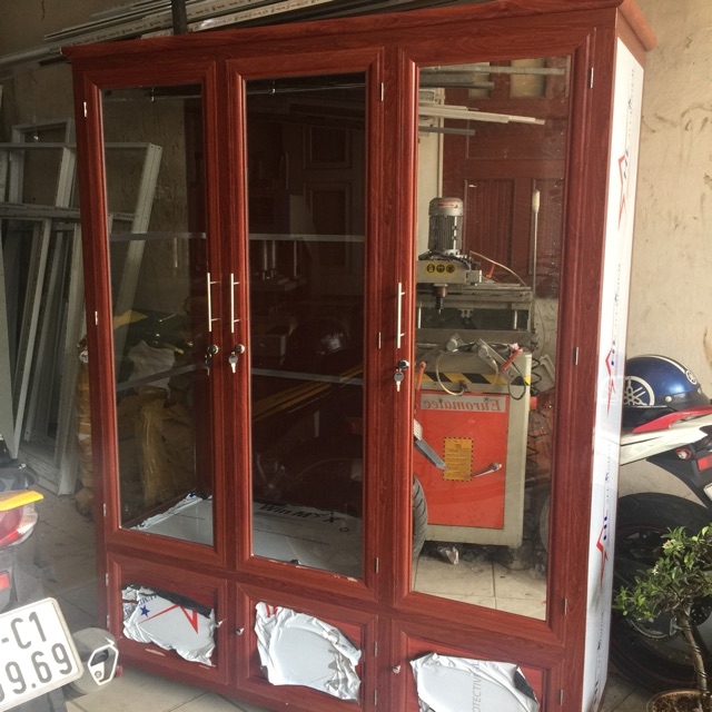 Tủ áo nhôm màu gổ