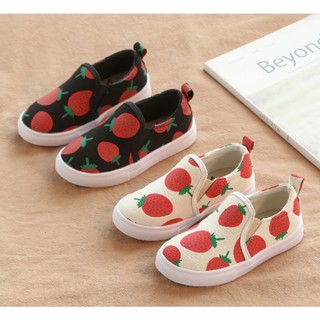 Giày lười slip on trẻ em bé gái bé trai in hình trái dâu cực xinh