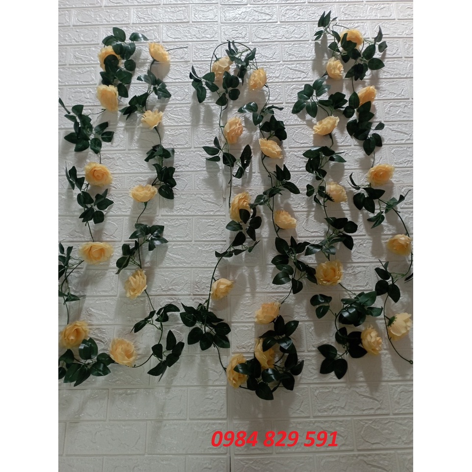 Dây hồng leo, hoa giả trang trí nhà cửa