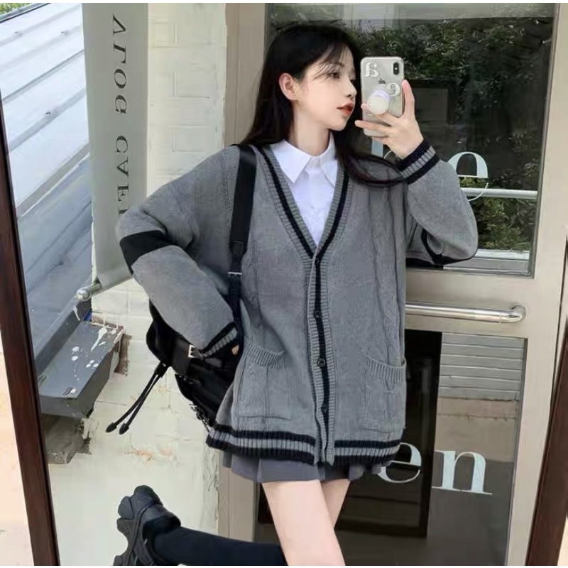 Áo Cardigan oversize dáng rộng dài tay màu xám viền đen kèm ảnh thật